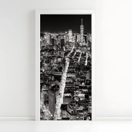 Adesivo per porta skyline notturno di New York in bianco e nero • Wallissimo®