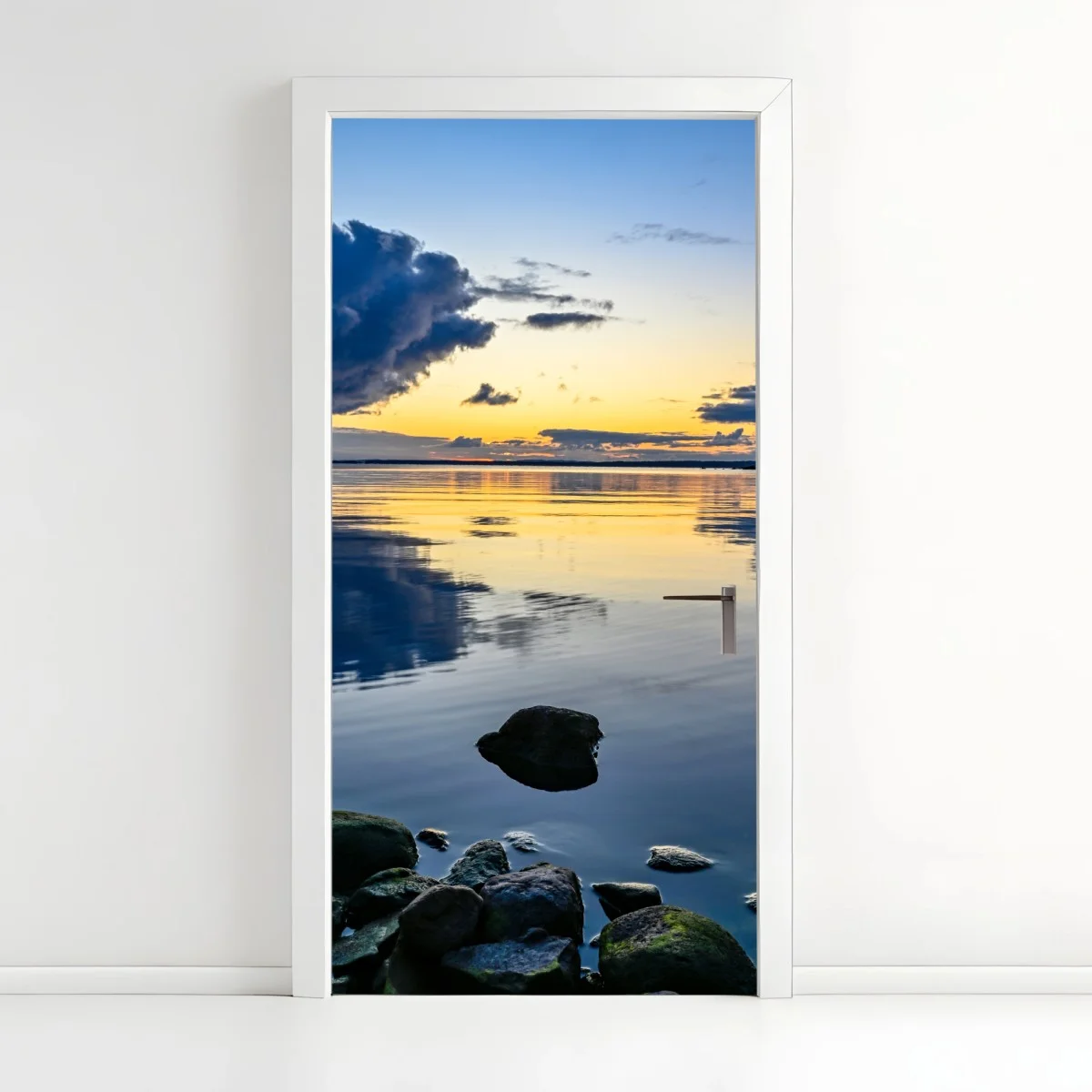 Adesivo per porta tramonto sul lago con riflessi dorati • Wallissimo® Adesivo per porta tramonto sul lago con riflessi dorati • Wallissimo®