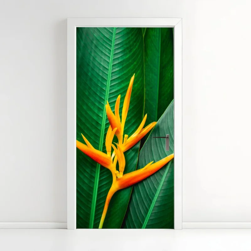 Adesivo per porta fioritura esotica su foglie verdi