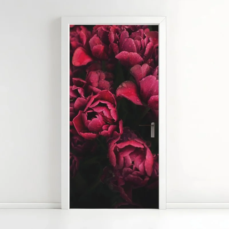 Adesivo per porta tulipani rubino con gocce di rugiada