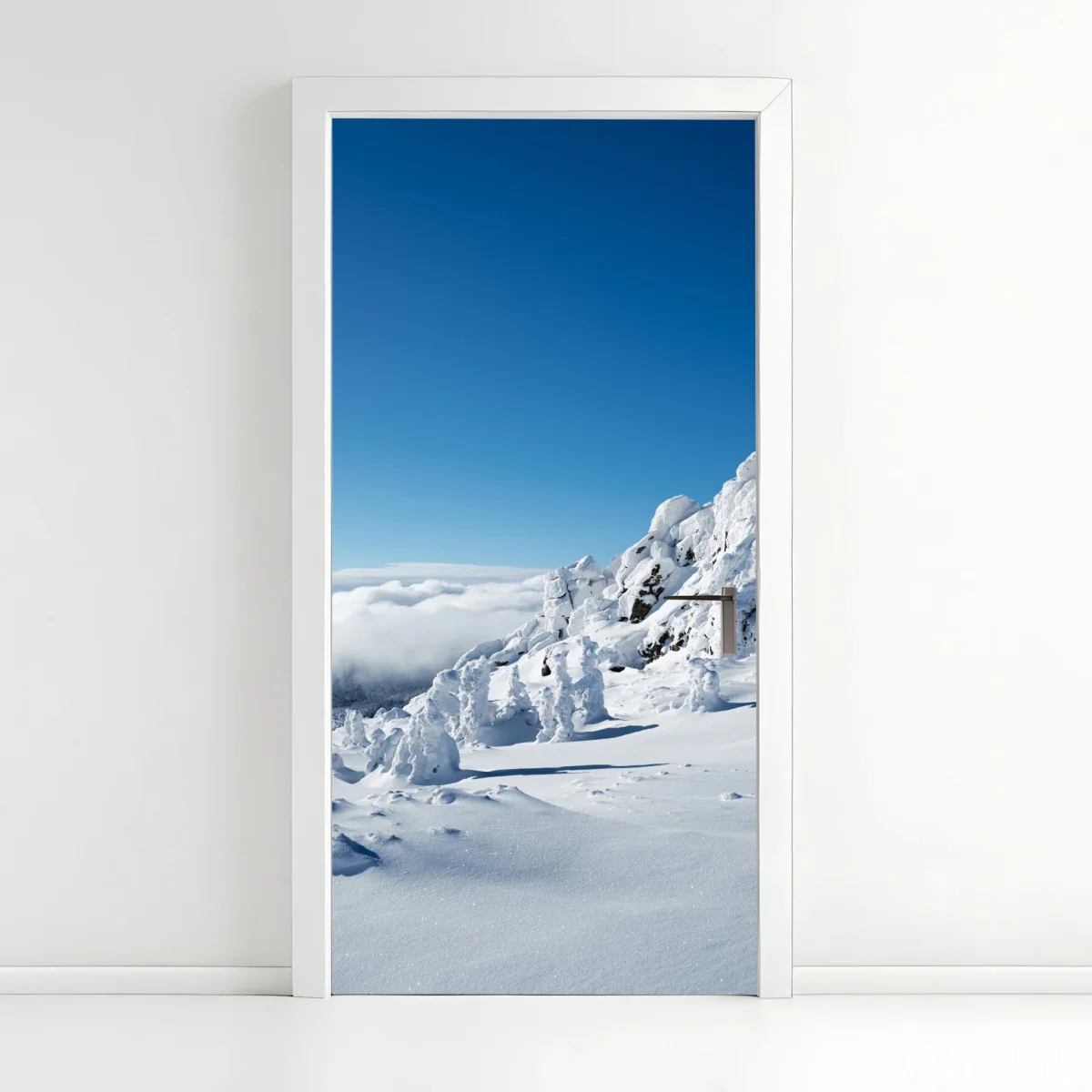 Adesivo per porta panorama invernale dalle cime innevate • Wallissimo® Adesivo per porta panorama invernale dalle cime innevate • Wallissimo®