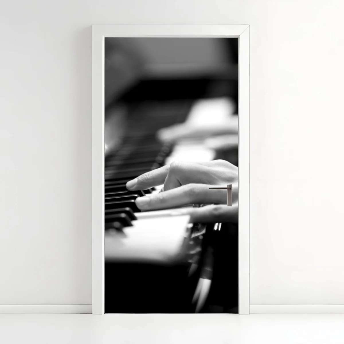 Adesivo per porta eleganza al pianoforte in bianco e nero • Wallissimo® Adesivo per porta eleganza al pianoforte in bianco e nero • Wallissimo®