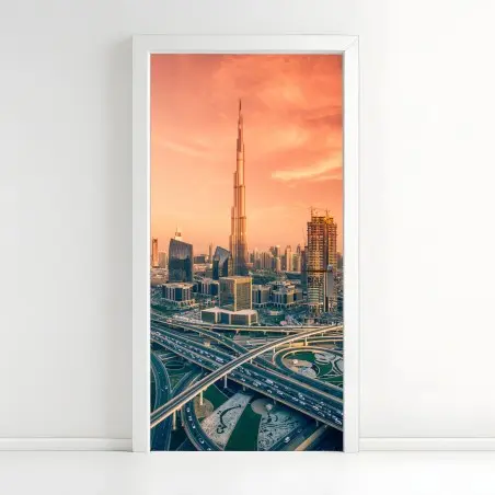 Adesivo per porta panorama urbano di Dubai al tramonto • Wallissimo®