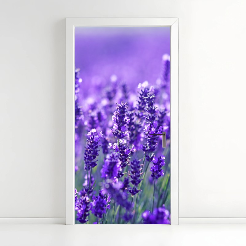 Adesivo per porta un mare di lavanda in dettaglio