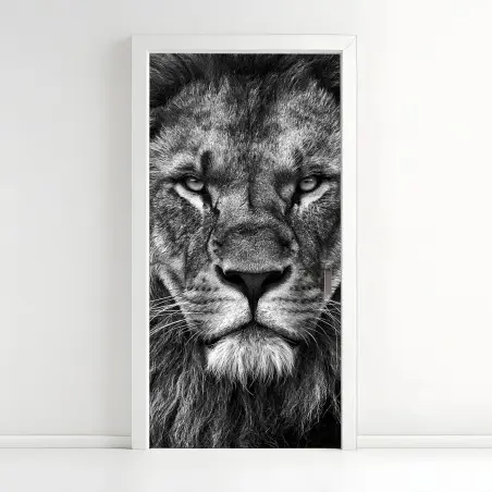 Adesivo per porta ritratto maestoso di leone in bianco e nero • Wallissimo®