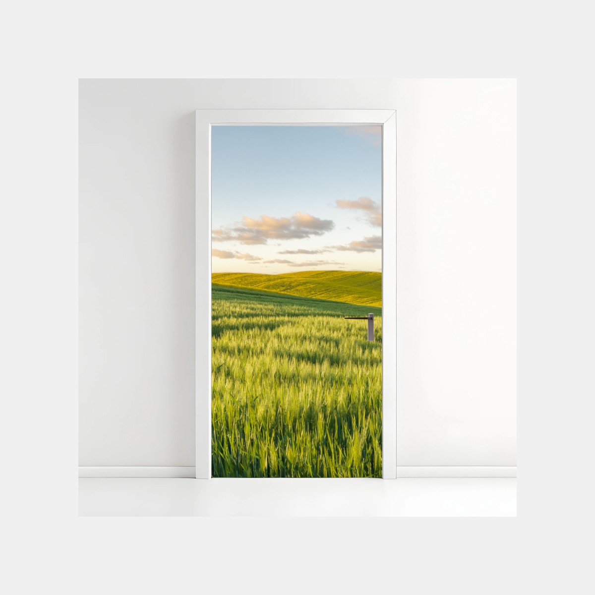 Adesivo per porta panorama di campi verdi al tramonto • Wallissimo®