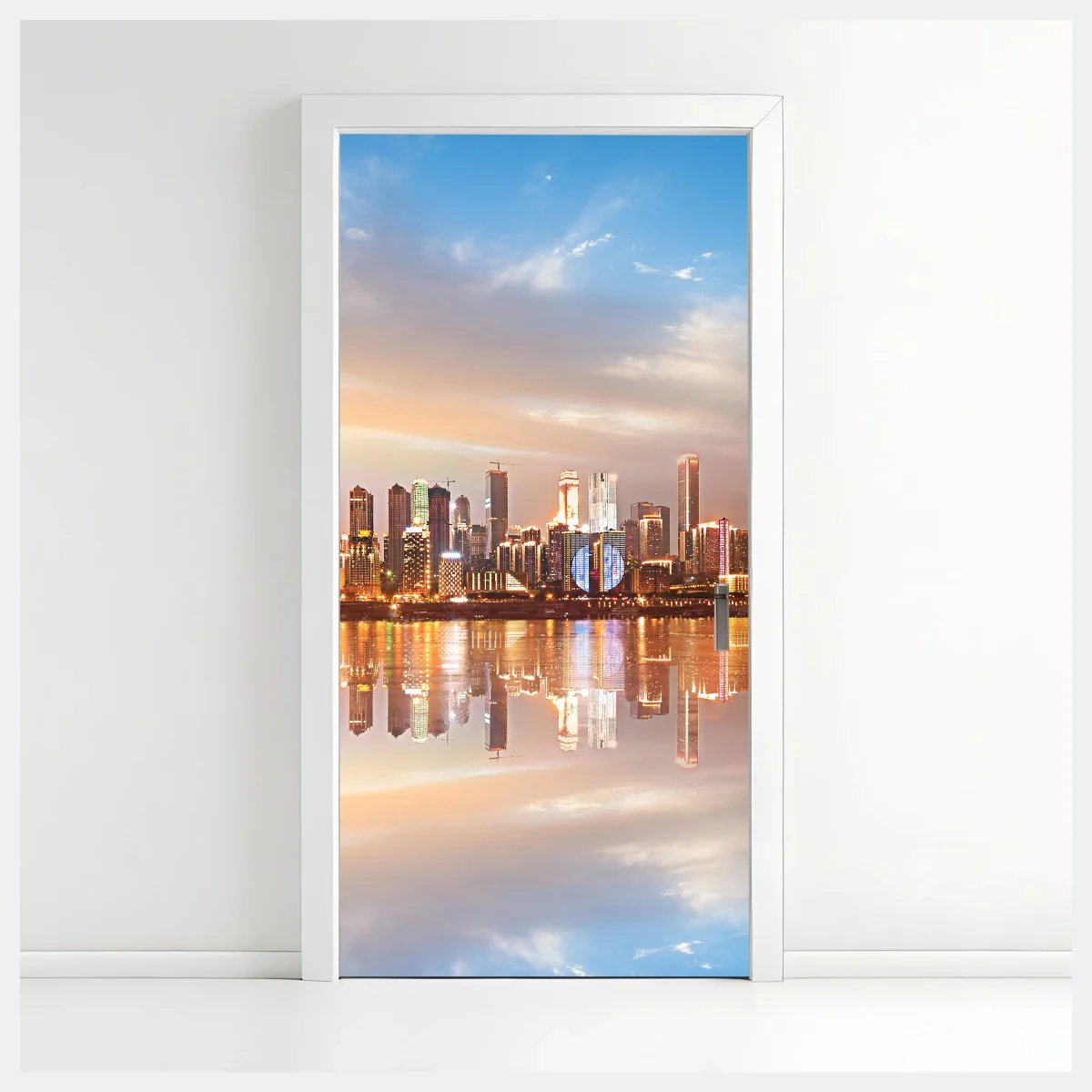 Adesivo per porta panorama urbano al tramonto riflesso sull'acqua • Wallissimo® Adesivo per porta panorama urbano al tramonto riflesso sull'acqua • Wallissimo®