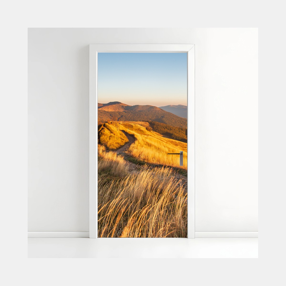 Adesivo per porta panorama montano al tramonto dorato • Wallissimo®