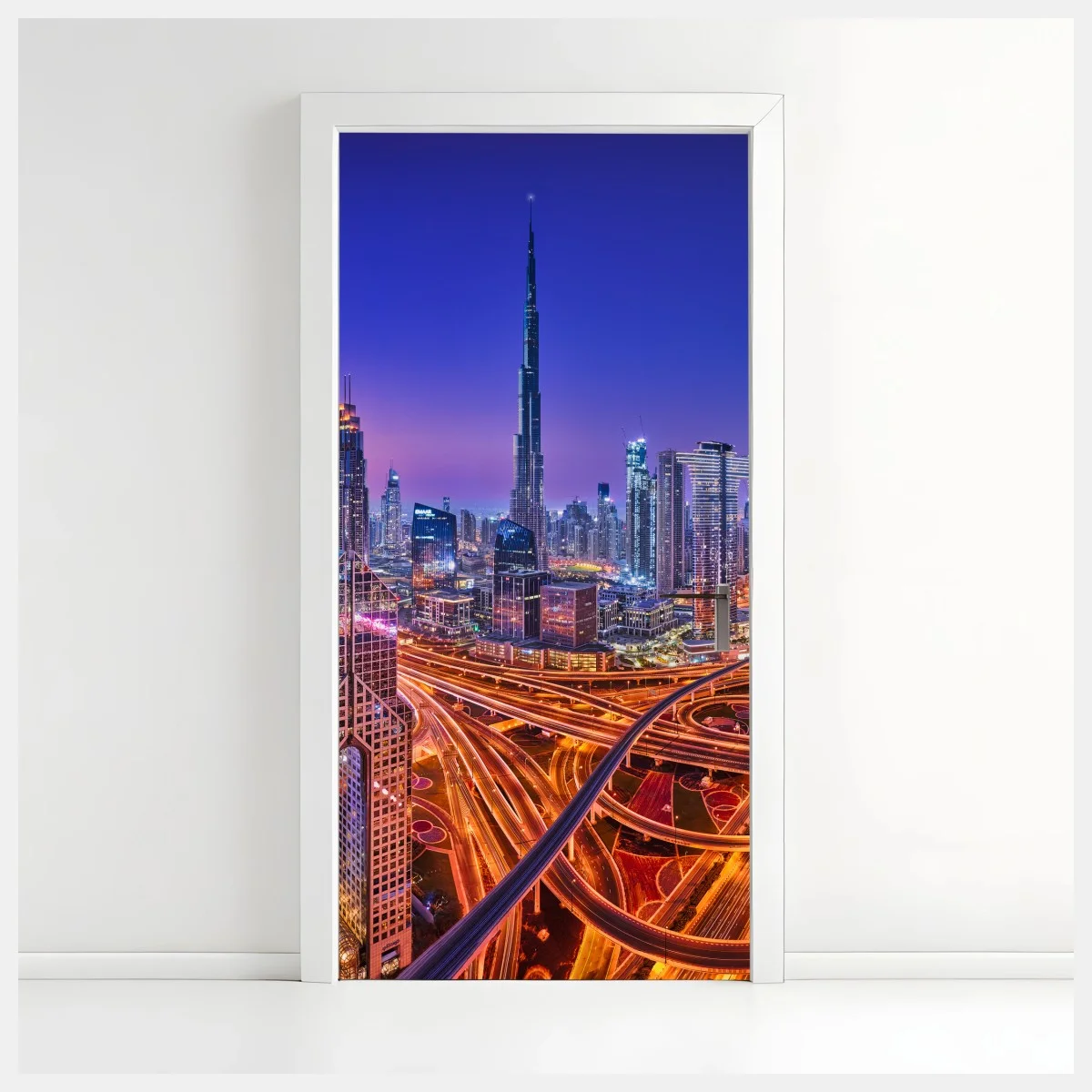 Adesivo per porta panorama notturno di Dubai: skyline moderno e dinamico • Wallissimo® Adesivo per porta panorama notturno di Dubai: skyline moderno e dinamico • Wallissimo®