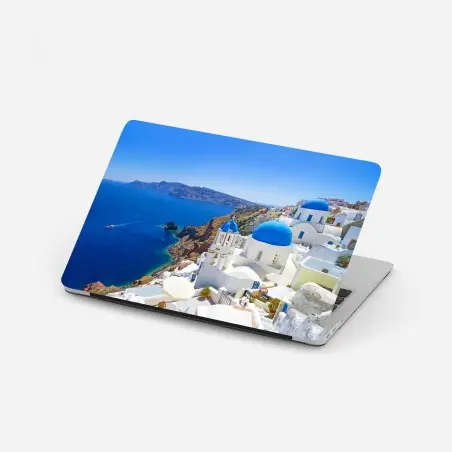 Adesivo per laptop panorama delle cupole blu a Santorini • Wallissimo®