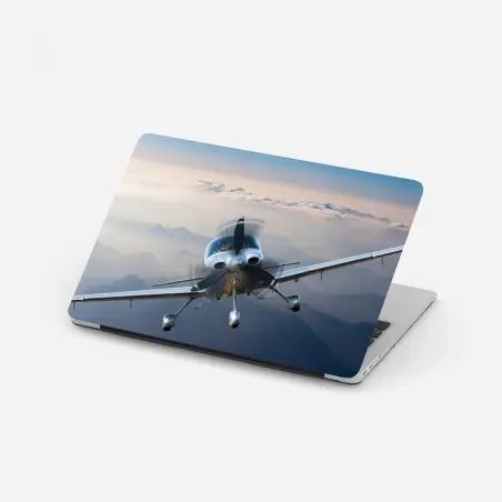Adesivo per laptop aeroplano elegante in volo sopra le montagne • Wallissimo®