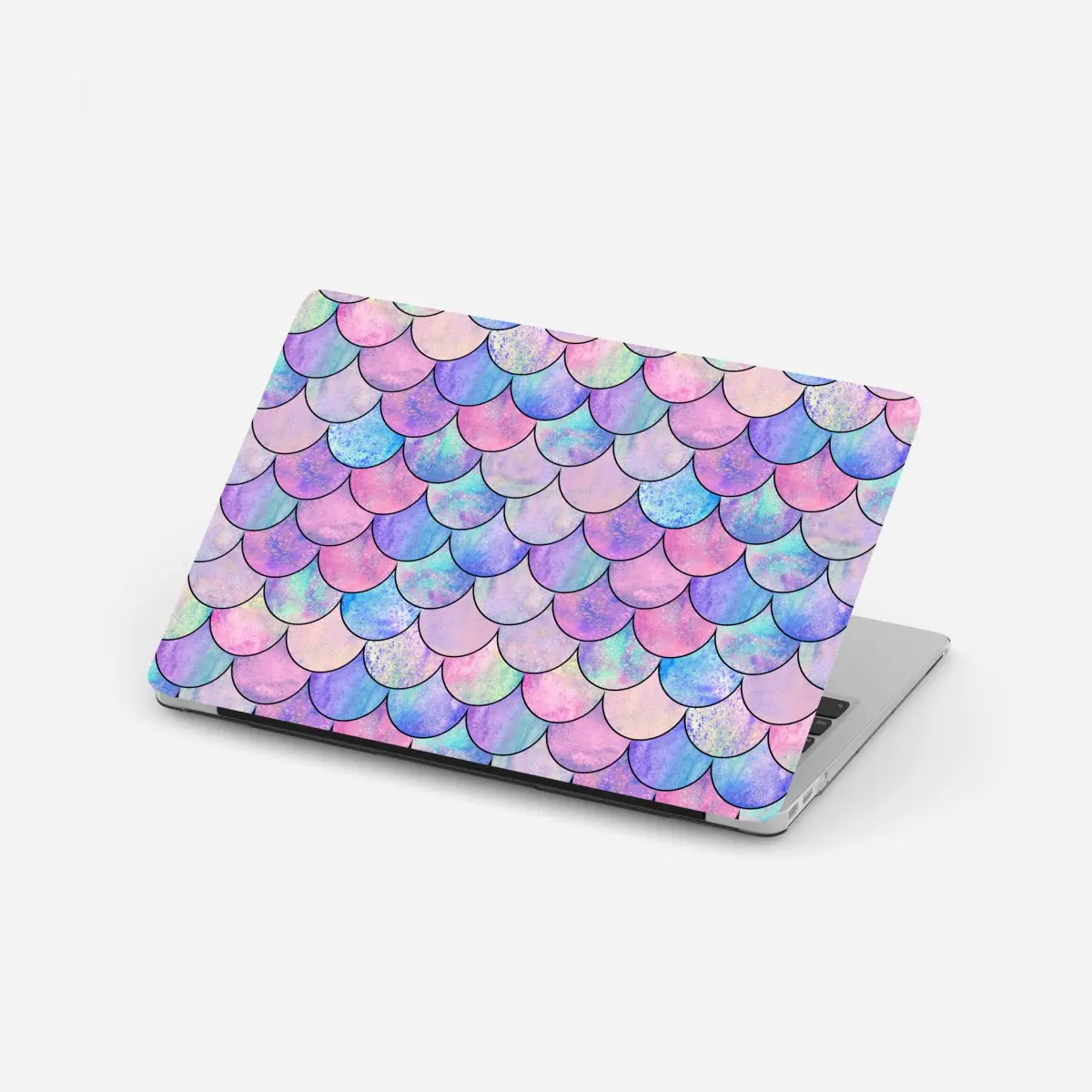 Adesivo per laptop motivo squame di sirena acquerellato in tonalità pastello iridescenti • Wallissimo®