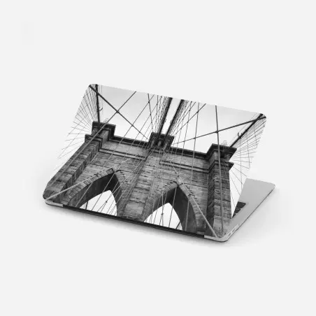 Adesivo per laptop architettura sospesa: ponte iconico di Brooklyn • Wallissimo®