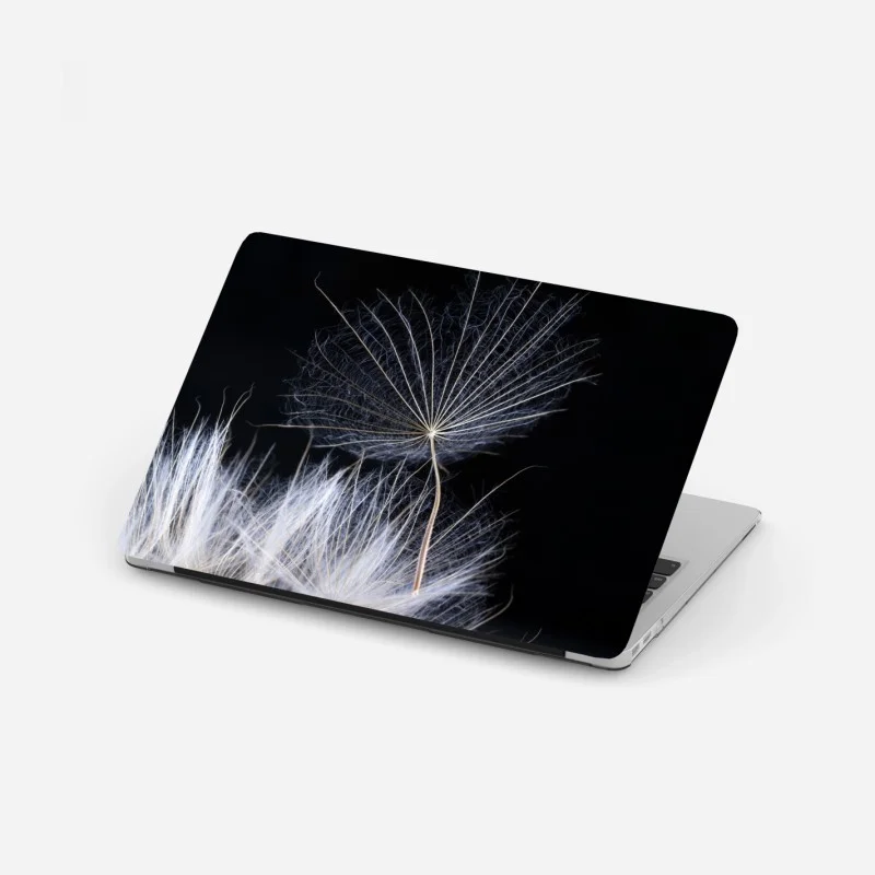 Adesivo per laptop soffione sospeso su sfondo nero
