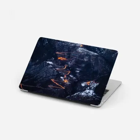 Adesivo per laptop notte magica sulla salita di Alpe d'Huez • Wallissimo®