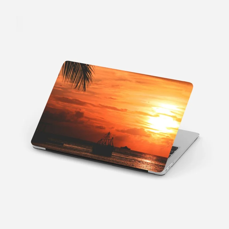 Adesivo per laptop tramonto tropicale sul mare con palme e barche