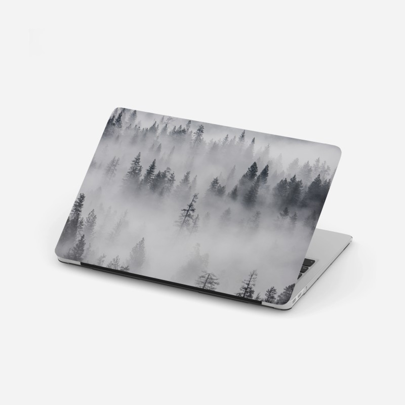 Adesivo per laptop foresta avvolta nella nebbia