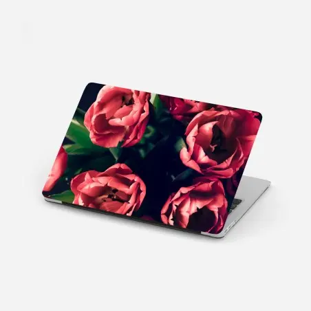 Adesivo per laptop mazzo di tulipani rosa su sfondo scuro • Wallissimo®