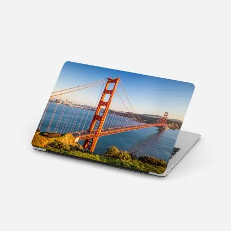 Adesivo per laptop paesaggio urbano con Golden Gate a San Francisco • Wallissimo®