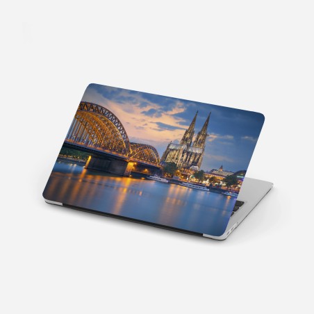 Adesivo per laptop crepuscolo sul ponte e cattedrale di Colonia • Wallissimo®