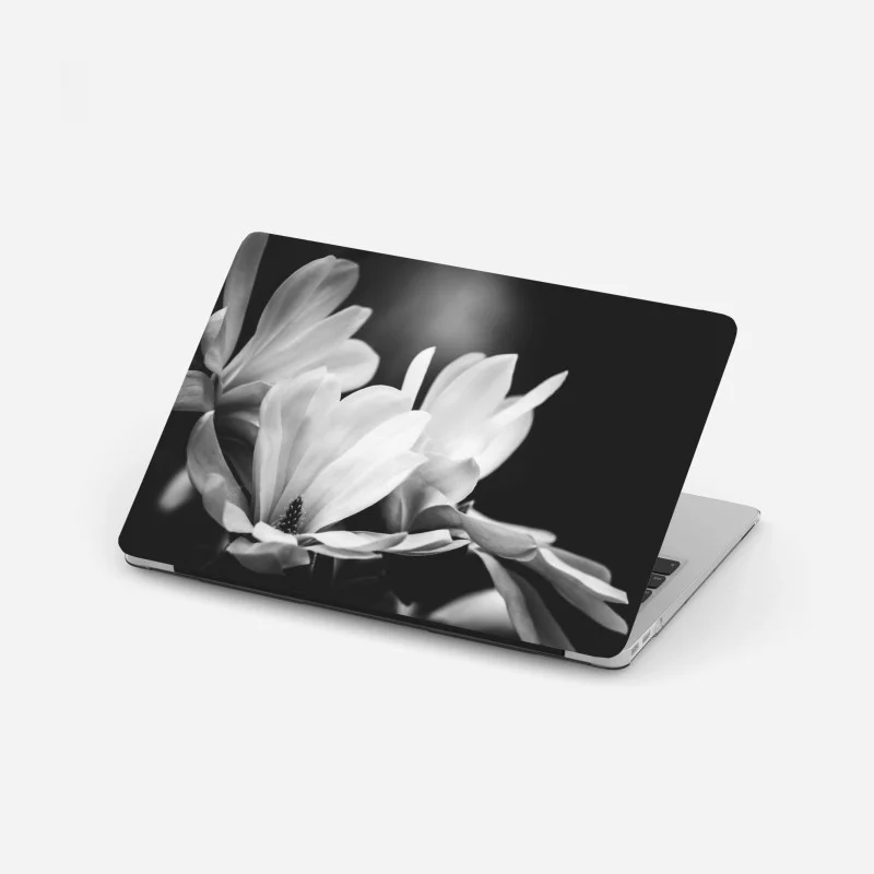 Adesivo per laptop magnolia in bianco e nero elegante e minimalista