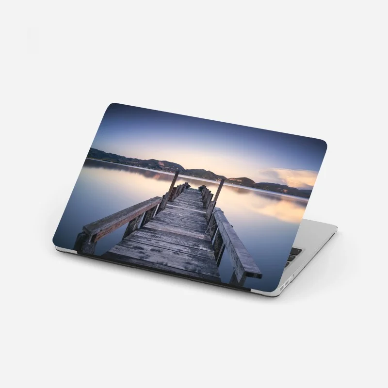 Adesivo per laptop molo in legno al tramonto, Massaciuccoli, Toscana