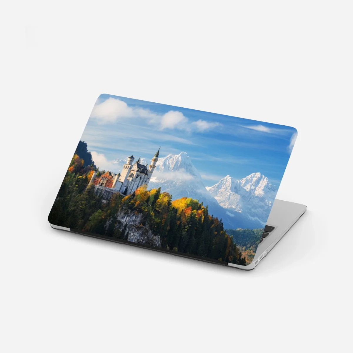 Adesivo per laptop castello fiabesco sulle Alpi innevate • Wallissimo® Adesivo per laptop castello fiabesco sulle Alpi innevate • Wallissimo®