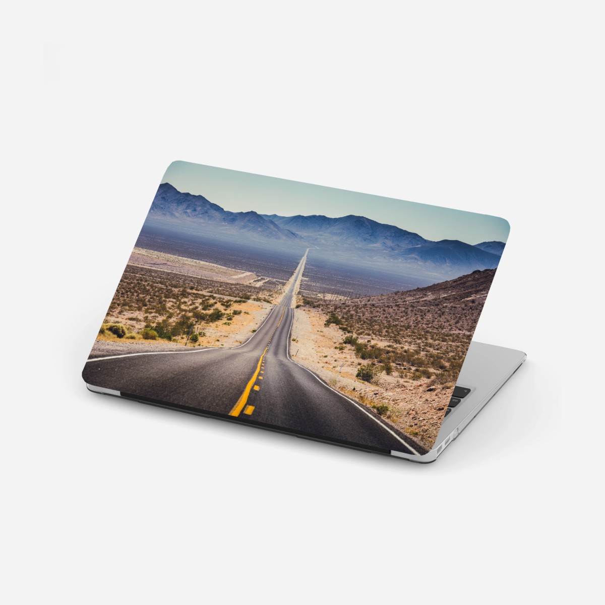 Adesivo per laptop strada infinita nel deserto • Wallissimo®