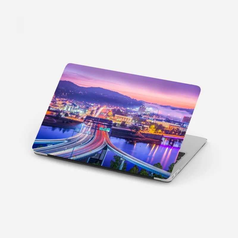 Adesivo per laptop alba su Charleston: skyline riflesso sul fiume