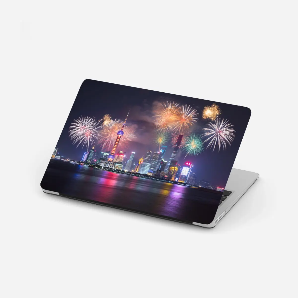 Adesivo per laptop notte di fuochi d'artificio sul fiume Huangpu a Shanghai • Wallissimo®
