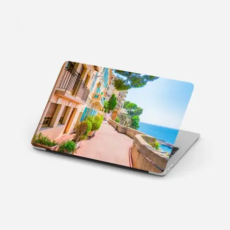 Adesivo per laptop passeggiata sul lungomare soleggiato • Wallissimo®
