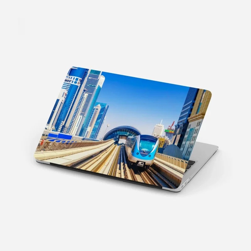 Adesivo per laptop metropolitana futuristica tra i grattacieli