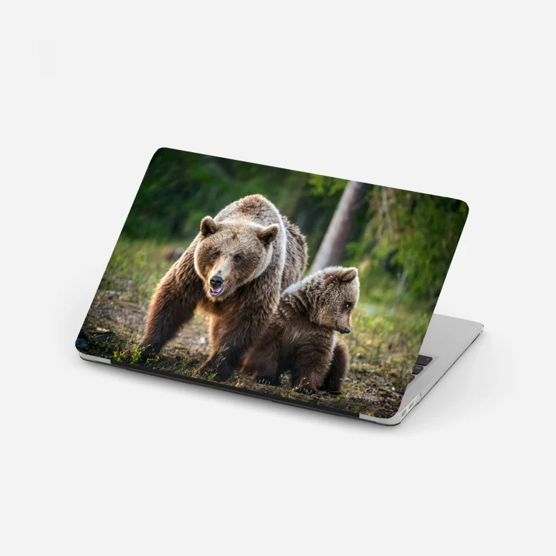 Adesivo per laptop orso bruno con cucciolo nella foresta