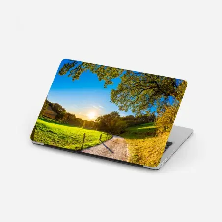 Adesivo per laptop sentiero dorato nella valle al tramonto • Wallissimo®