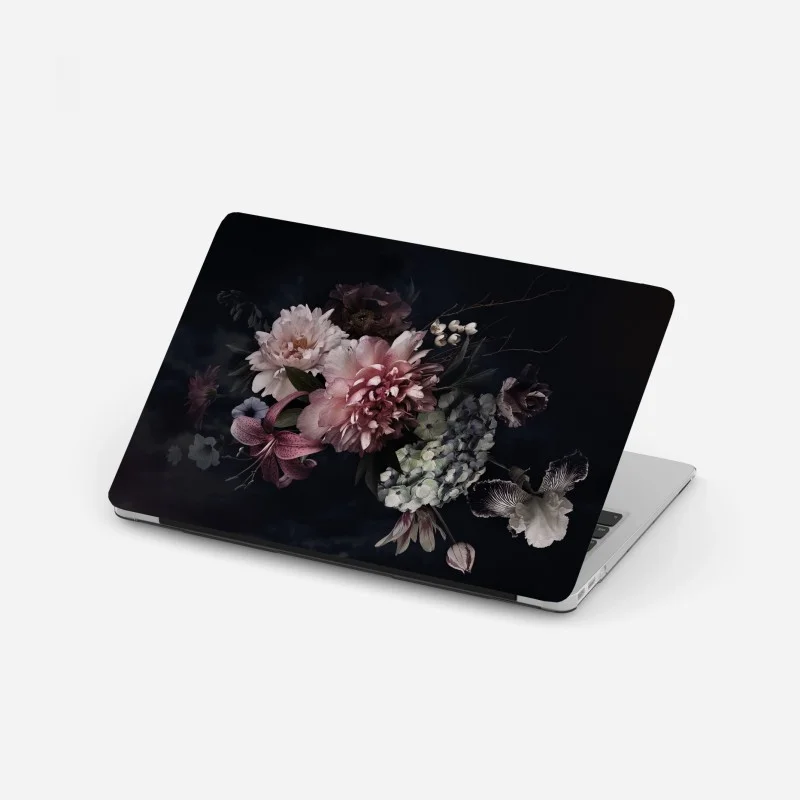 Adesivo per laptop composizione floreale barocca su sfondo scuro