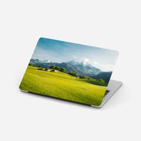 Adesivo per laptop panorama alpino primaverile • Wallissimo®