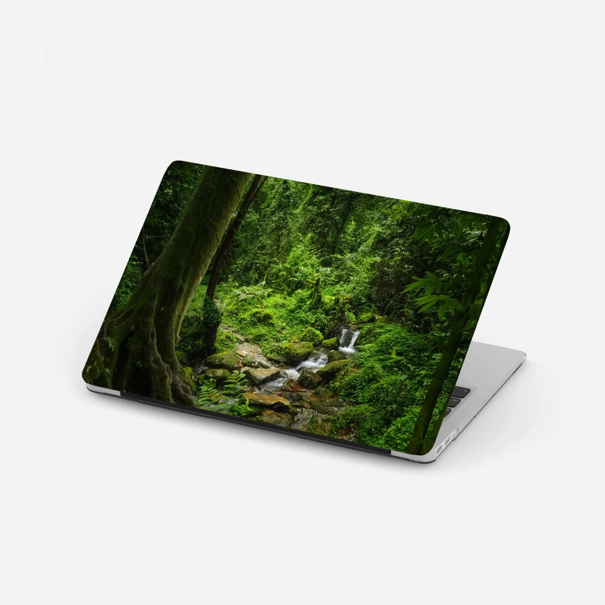 Adesivo per laptop rifugio verde nella foresta pluviale • Wallissimo® Adesivo per laptop rifugio verde nella foresta pluviale • Wallissimo®