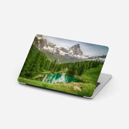 Adesivo per laptop panorama alpino del Lago Blu a Cervinia • Wallissimo®