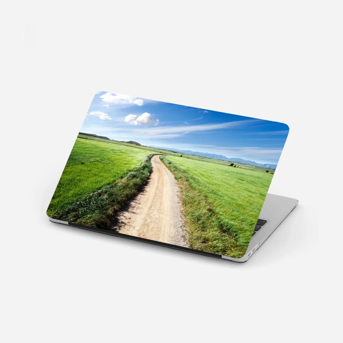 Adesivo per laptop sentiero tra i campi verdi • Wallissimo® Adesivo per laptop sentiero tra i campi verdi • Wallissimo®
