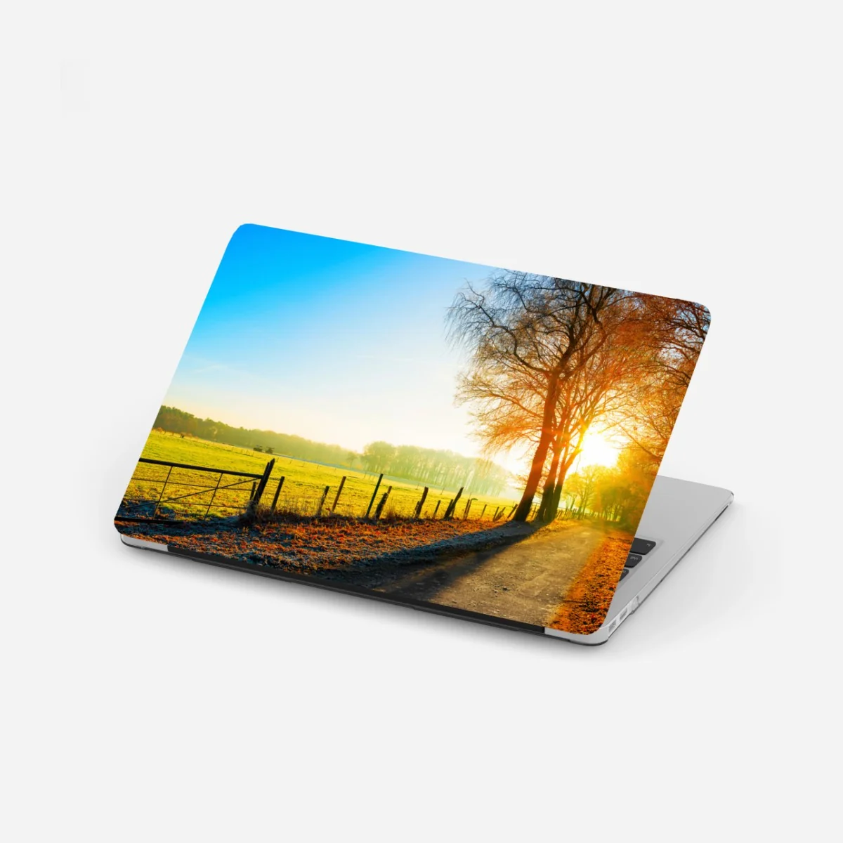 Adesivo per laptop strada di campagna al sorgere del sole • Wallissimo® Adesivo per laptop strada di campagna al sorgere del sole • Wallissimo®
