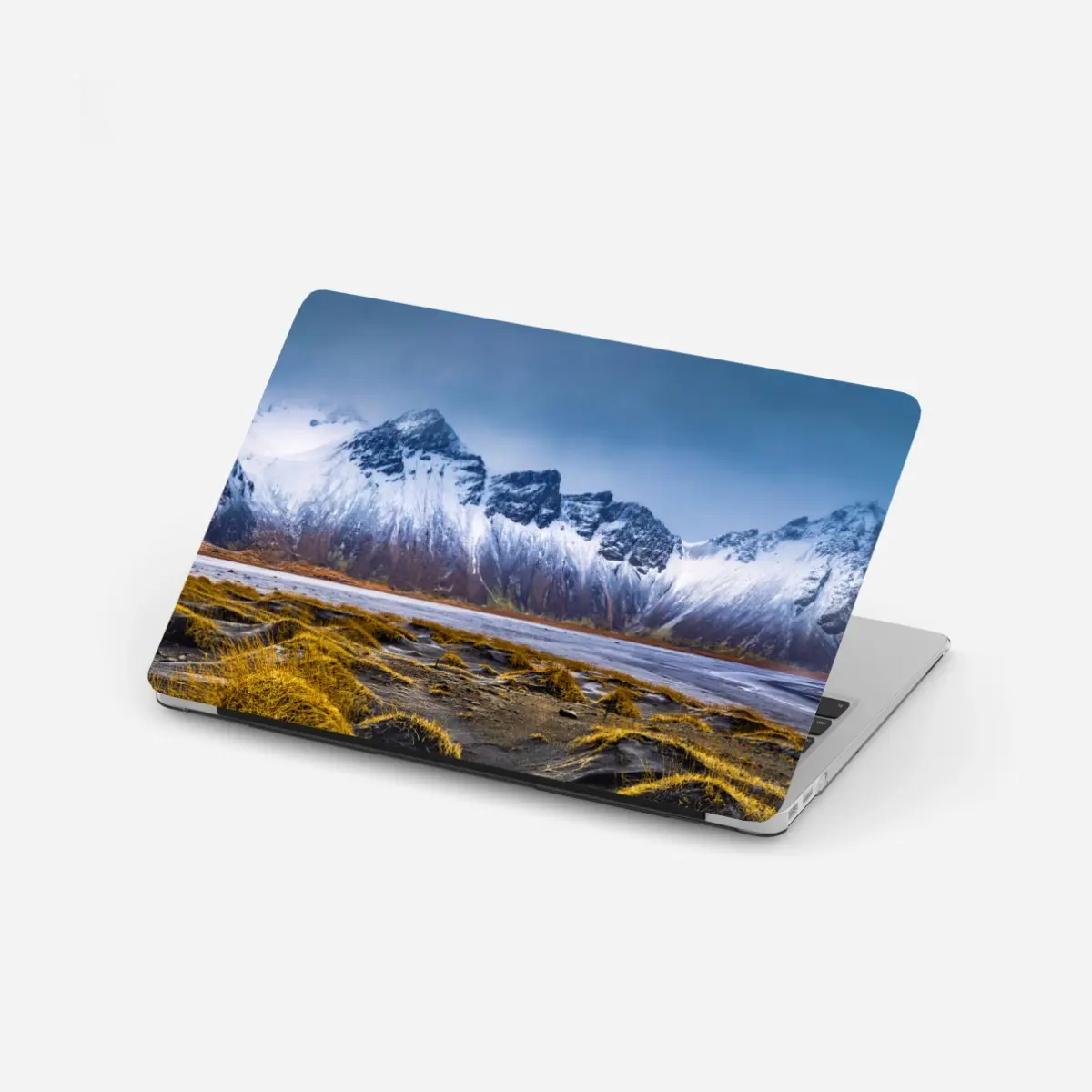 Adesivo per laptop panoramica Vestrahorn: costa selvaggia di Stokksnes, Islanda • Wallissimo®