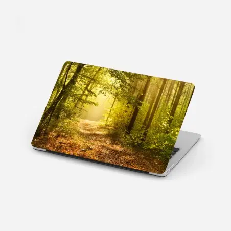 Adesivo per laptop sentiero dorato nella foresta • Wallissimo®