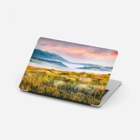 Adesivo per laptop alba nebbiosa nei Carpazi • Wallissimo®