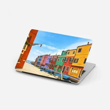 Adesivo per laptop incantevole scorcio colorato di Burano • Wallissimo®