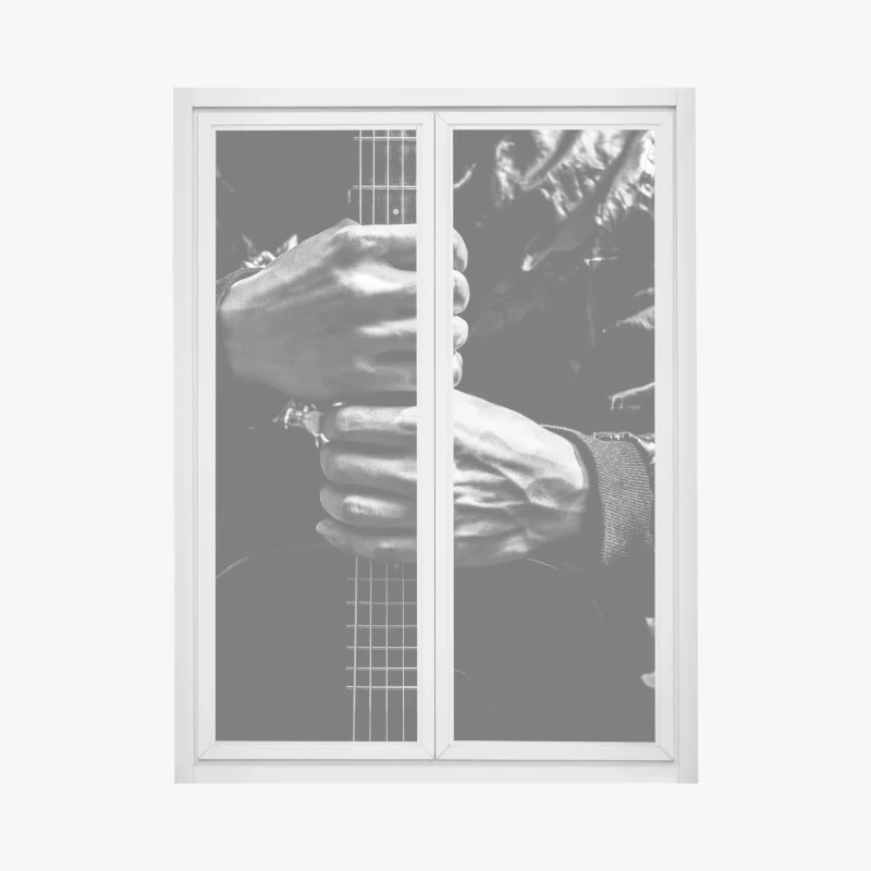 Adesivo per finestra stretta sulla chitarra in bianco e nero