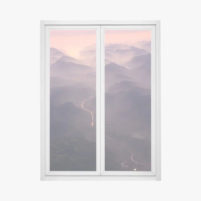 Adesivo per finestra valle nebbiosa al crepuscolo