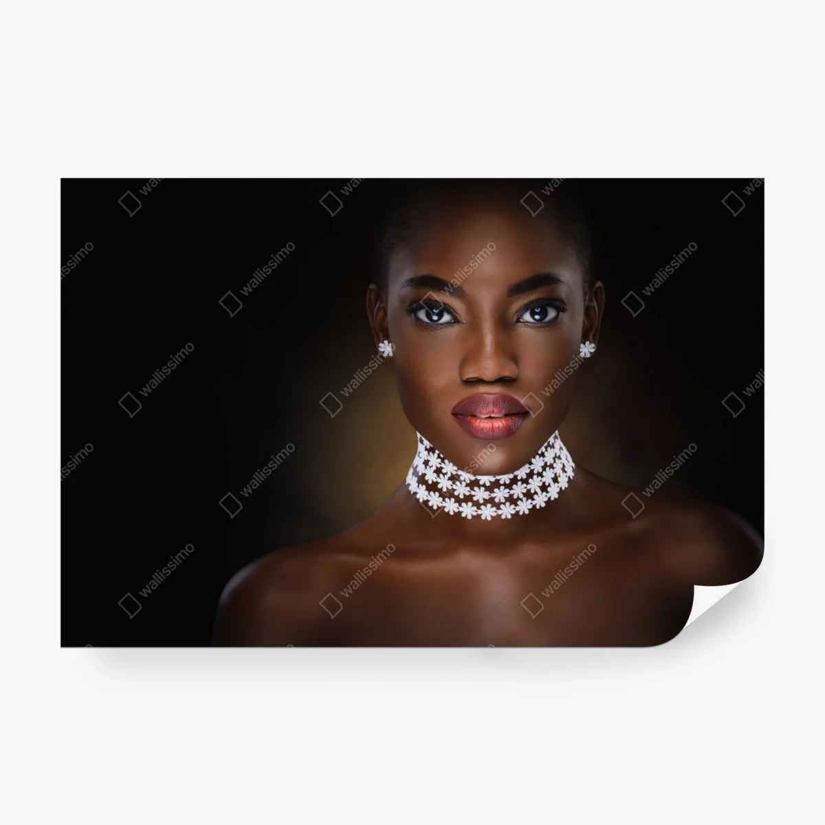 Carta da parati ritratto elegante con collana floreale • Wallissimo® Carta da parati ritratto elegante con collana floreale • Wallissimo®