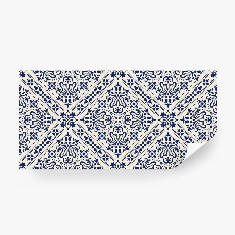 Carta da parati motivo damascato blu navy su sfondo crema