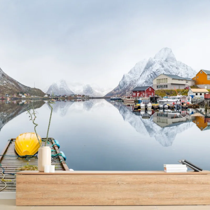 Carta da parati riflessi sul fiordo innevato