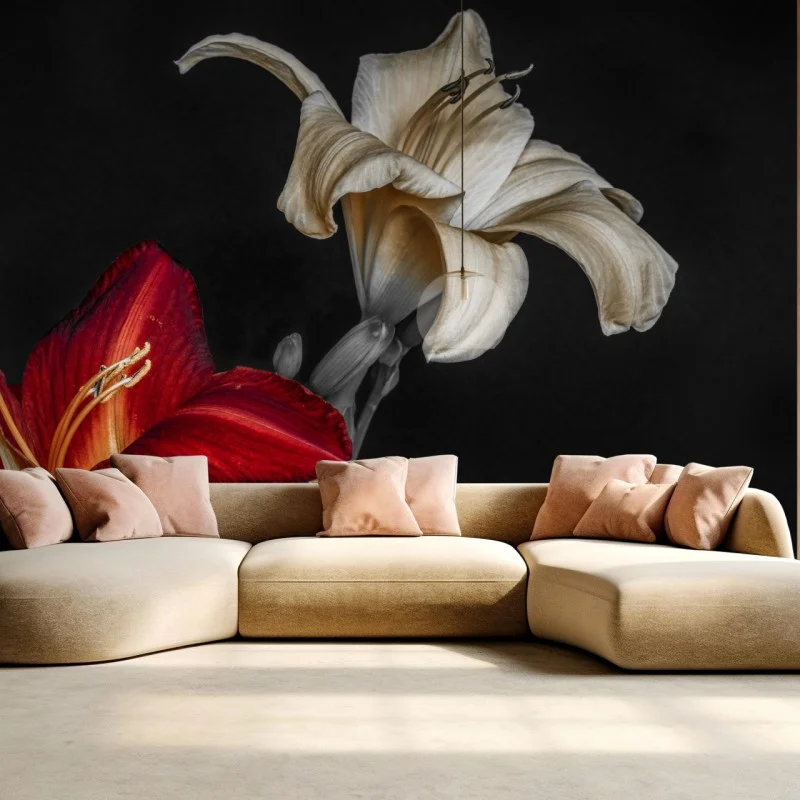 Carta da parati gigli in contrasto rosso e crema